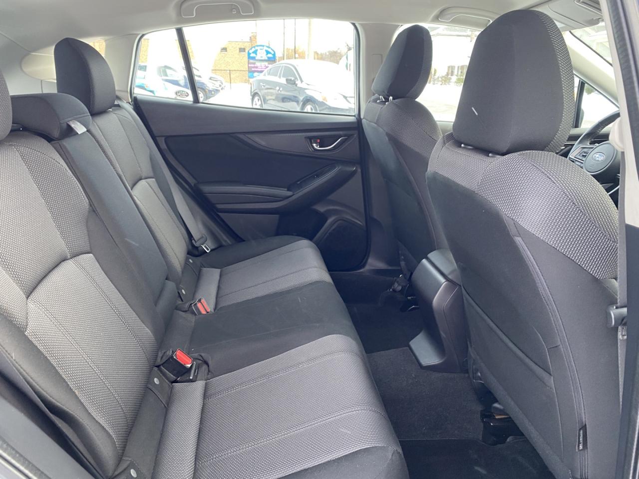 2017 Subaru Impreza 2.0i Premium CVT 5-Door Photo