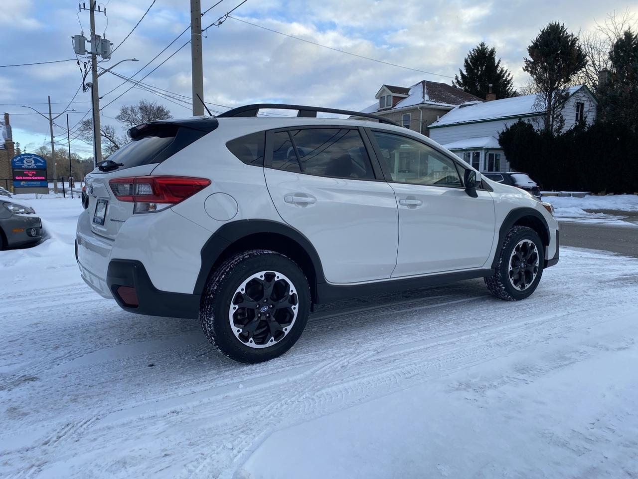 2023 Subaru XV Crosstrek 2.0i CVT Photo2