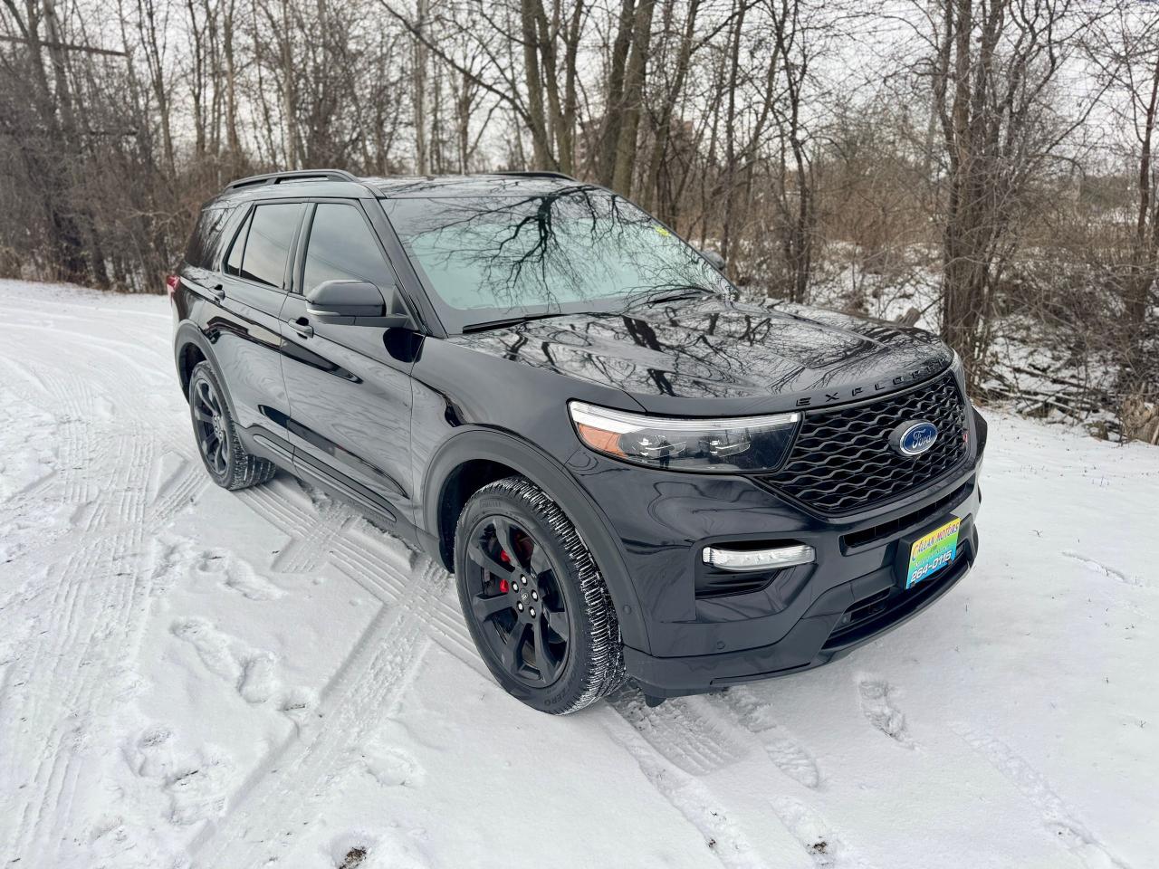 2022 Ford Explorer ST 4WD Clean Carfax | Panoramic Roof | 7 Passenger - Photo #2