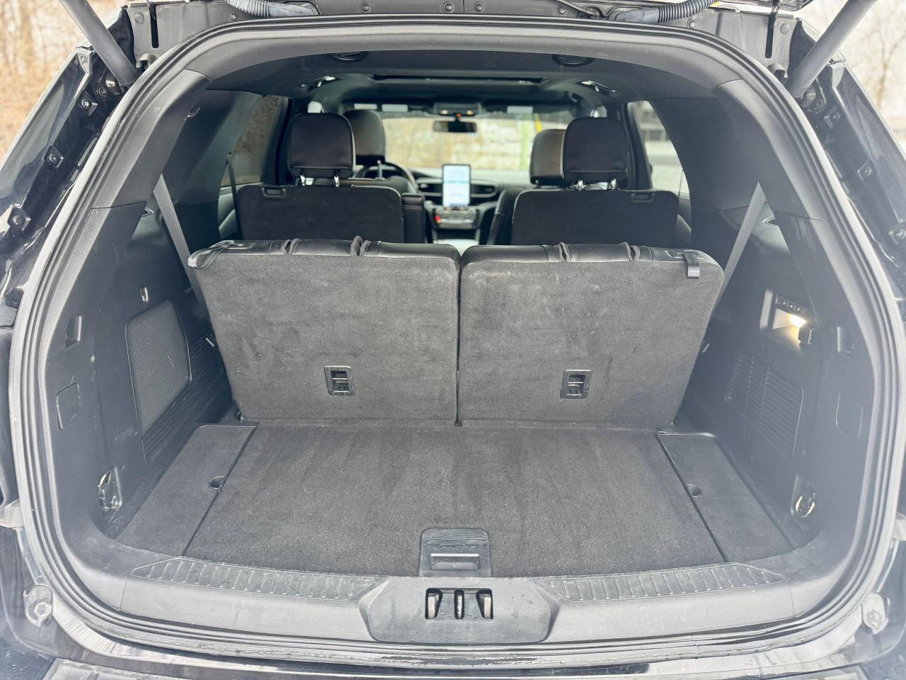 2022 Ford Explorer ST 4WD Clean Carfax | Panoramic Roof | 7 Passenger - Photo #8