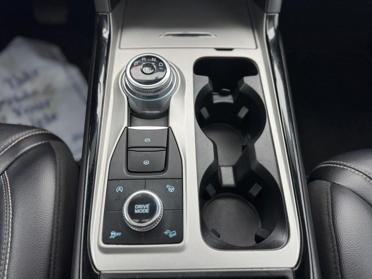 2022 Ford Explorer ST 4WD Clean Carfax | Panoramic Roof | 7 Passenger - Photo #16