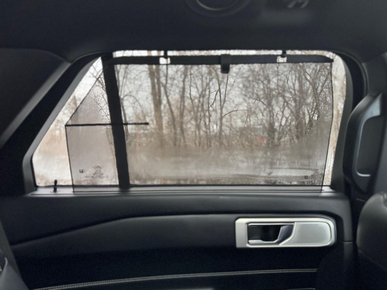 2022 Ford Explorer ST 4WD Clean Carfax | Panoramic Roof | 7 Passenger - Photo #19