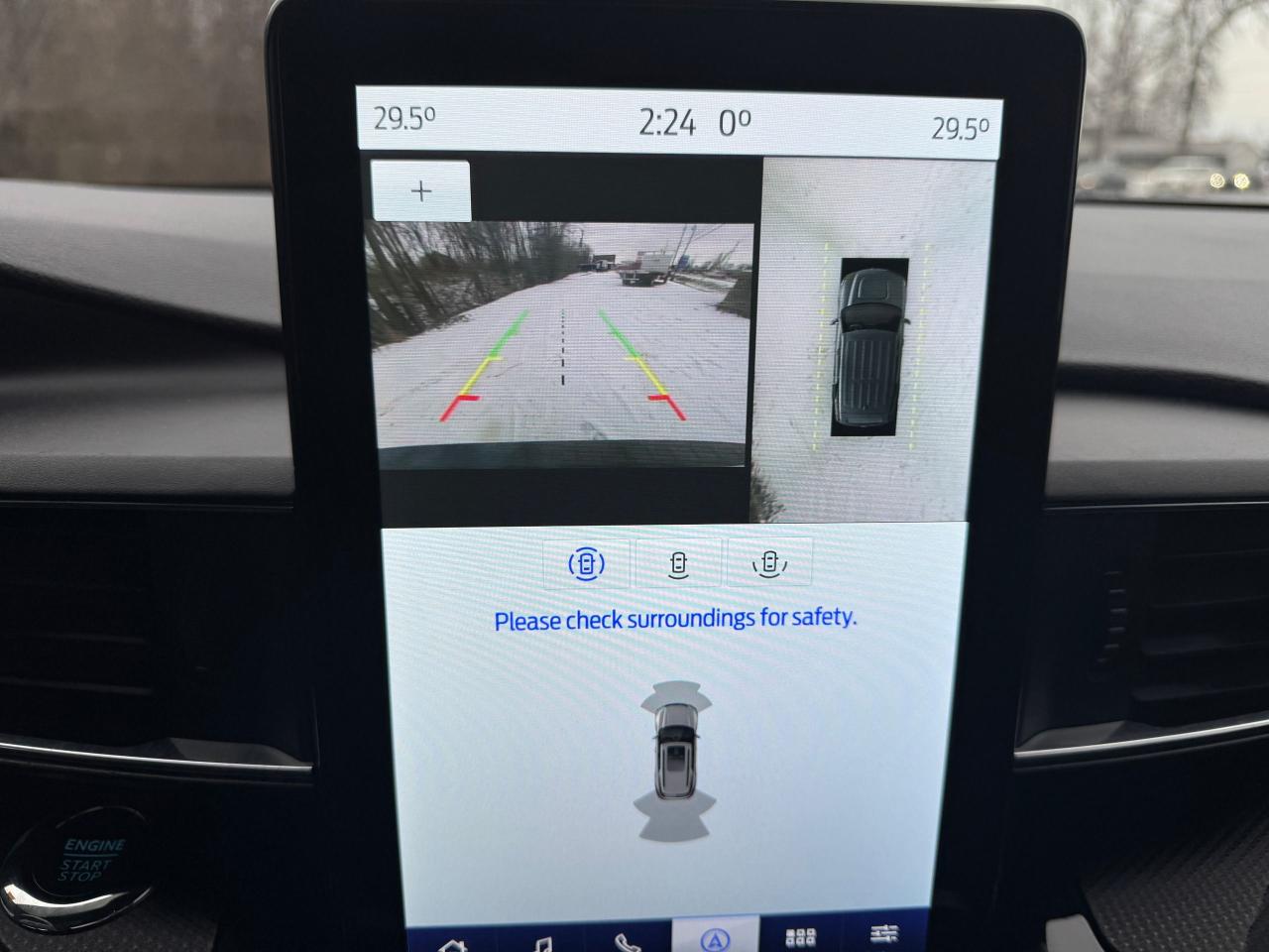 2022 Ford Explorer ST 4WD Clean Carfax | Panoramic Roof | 7 Passenger - Photo #37