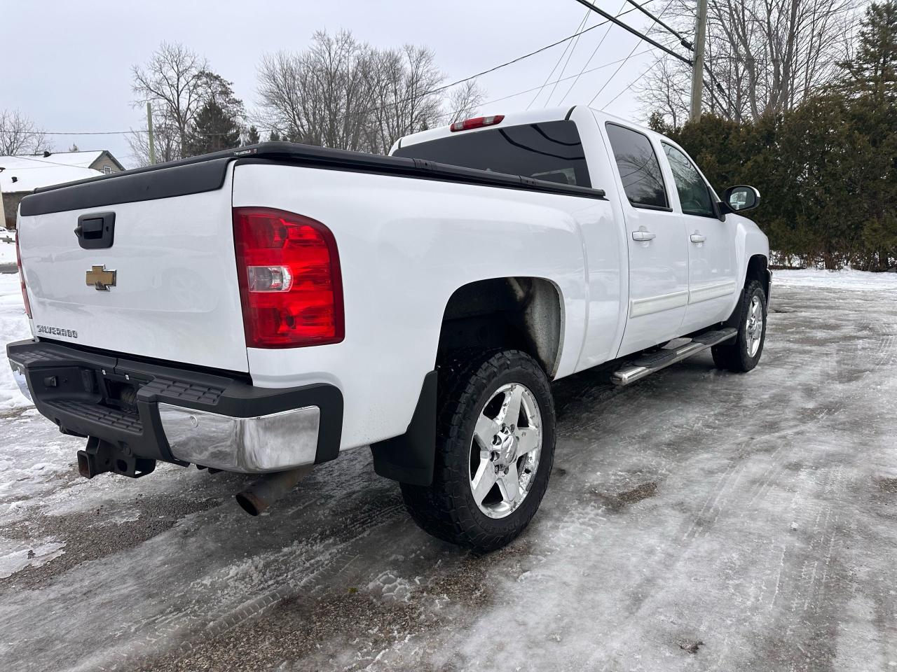 2011 Chevrolet Silverado 2500 LTZ Photo2