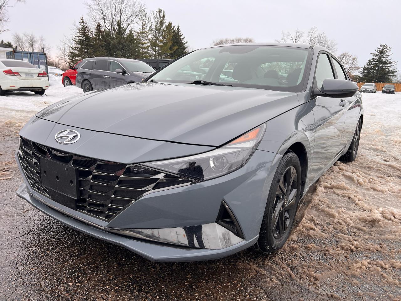 2022 Hyundai Elantra Ultimate Hybrid Photo