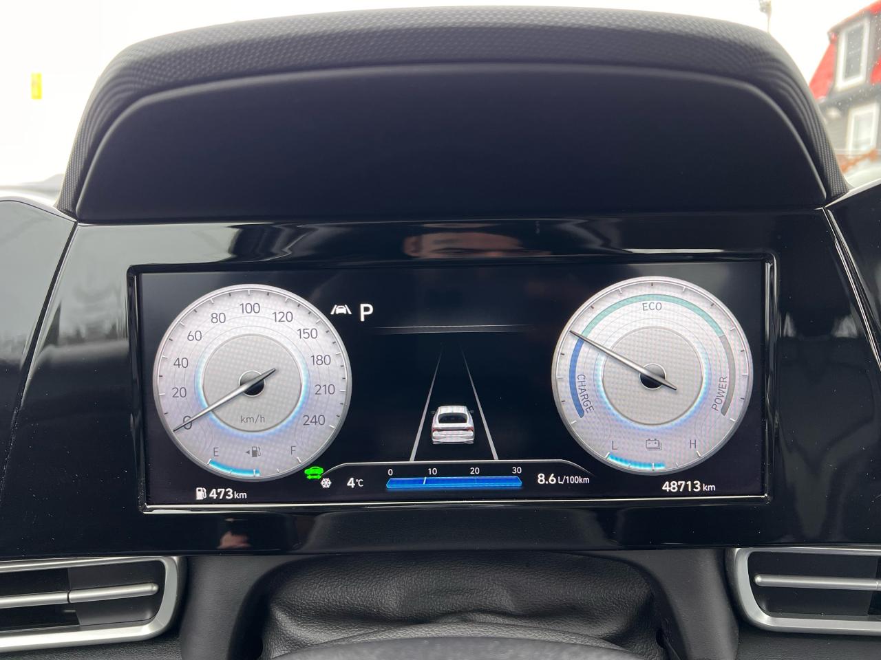 2022 Hyundai Elantra Ultimate Hybrid Photo