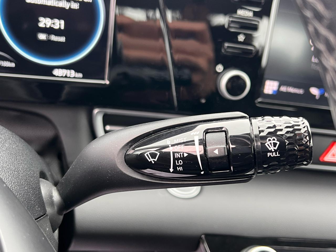 2022 Hyundai Elantra Ultimate Hybrid Photo