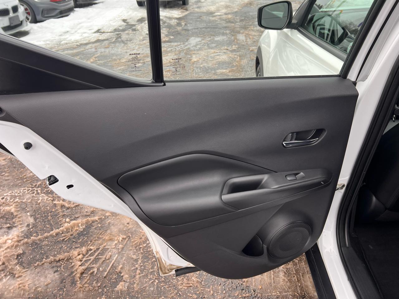 2018 Nissan Kicks SR Photo47