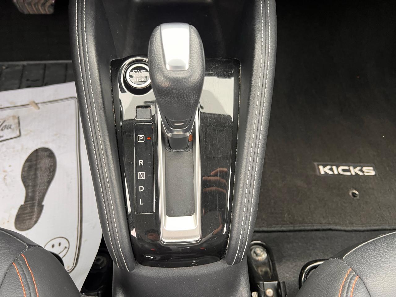 2018 Nissan Kicks SR Photo56