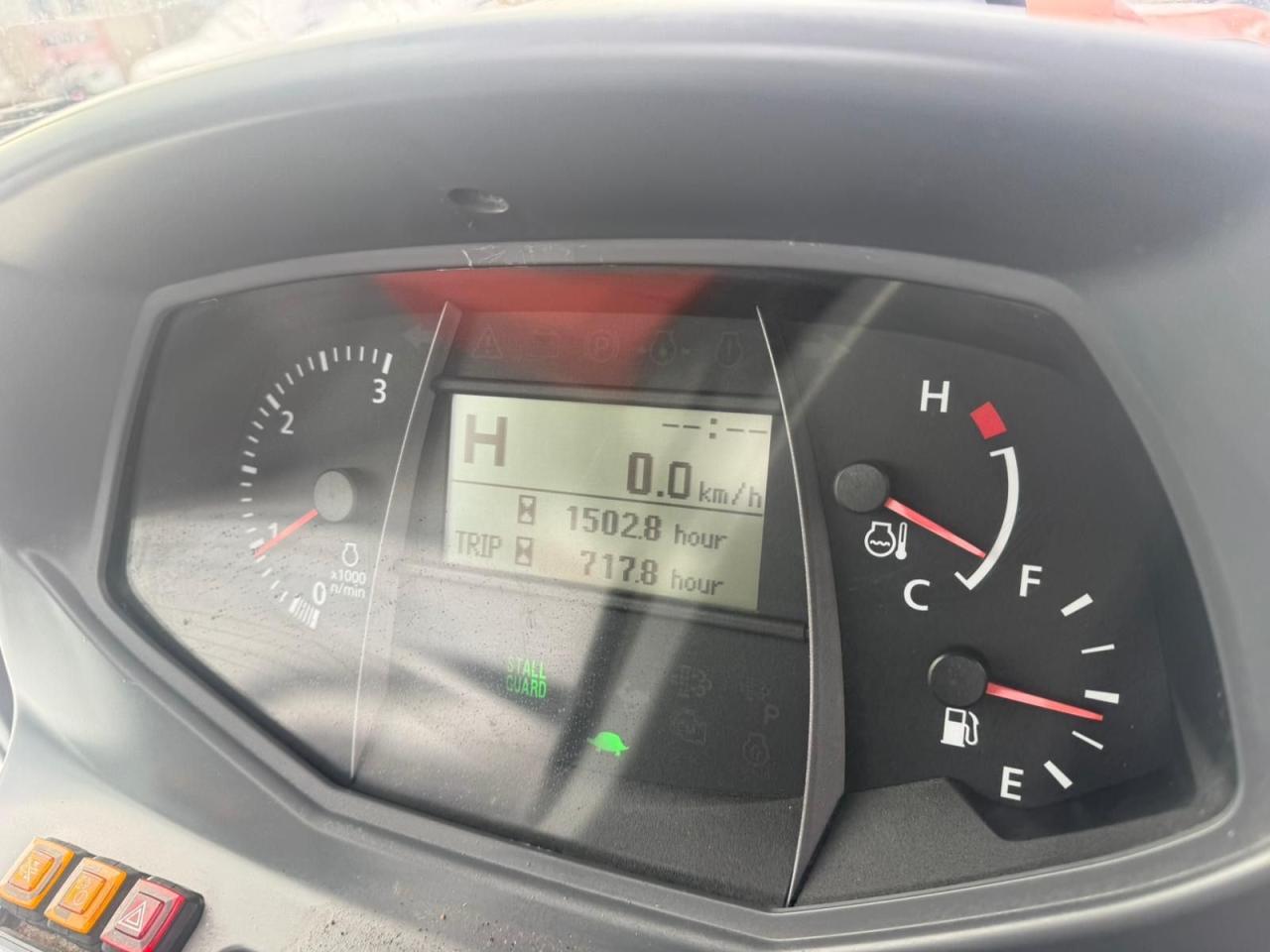 2015 KUBOTA L5740 L4060, PLOW AND SALTER, HST, 1500HRS, TRACTOR - Photo #9