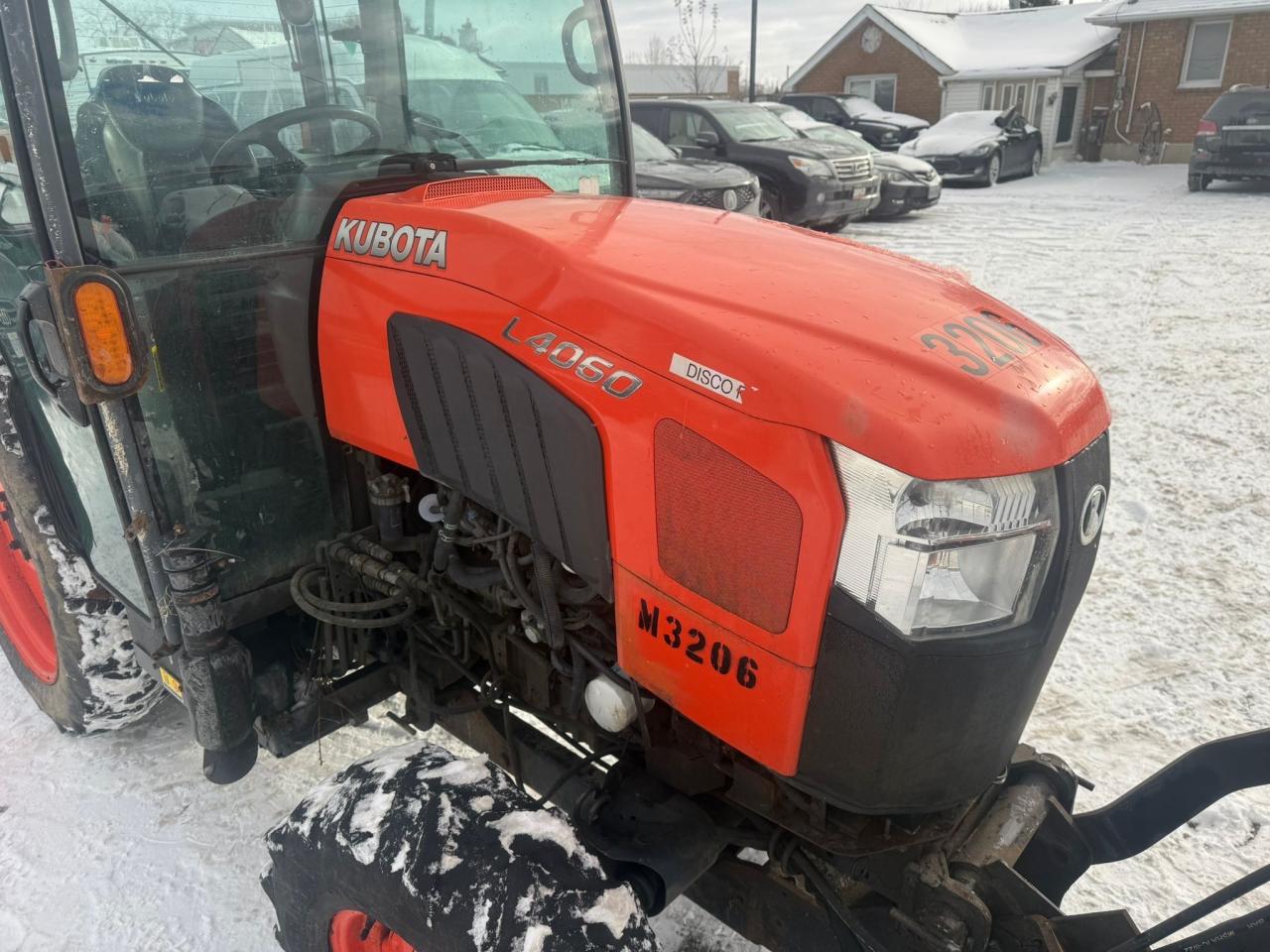 2015 KUBOTA L5740 L4060, PLOW AND SALTER, HST, 1500HRS, TRACTOR - Photo #23