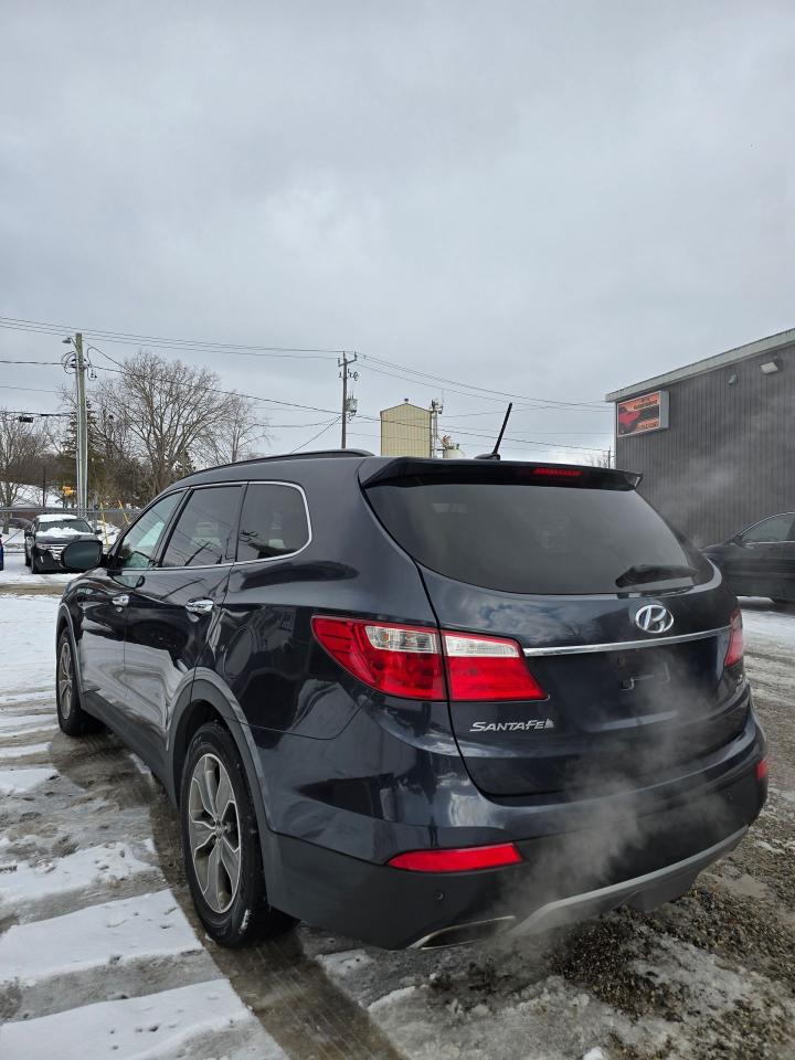 2014 Hyundai Santa Fe XL AWD 4dr 3.3L Auto Luxury - Photo #6