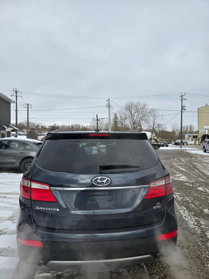 2014 Hyundai Santa Fe XL AWD 4dr 3.3L Auto Luxury - Photo #14