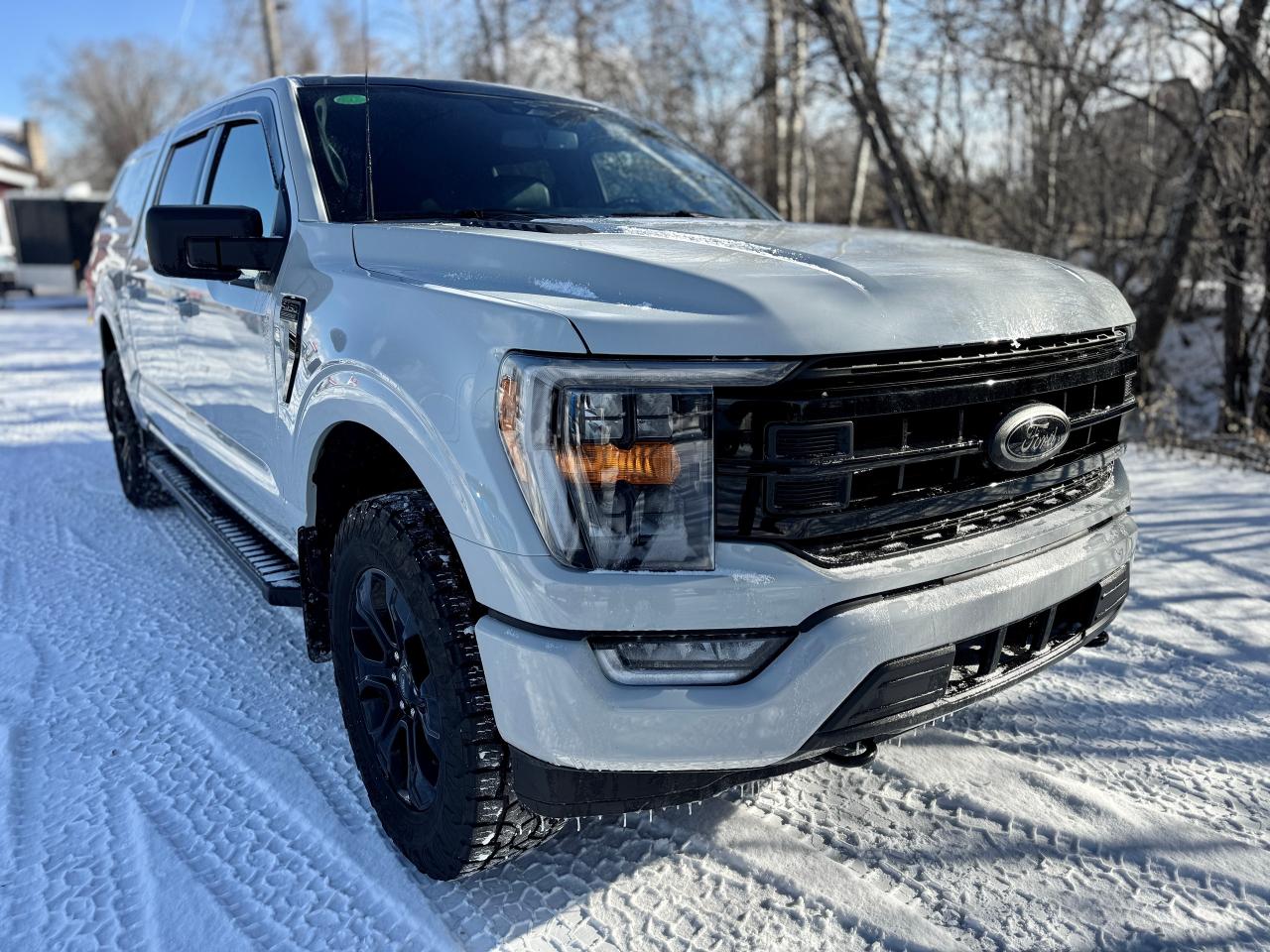 2023 Ford F-150 XLT Sport Package with Black Package 4WD w/ Cap - Photo #17