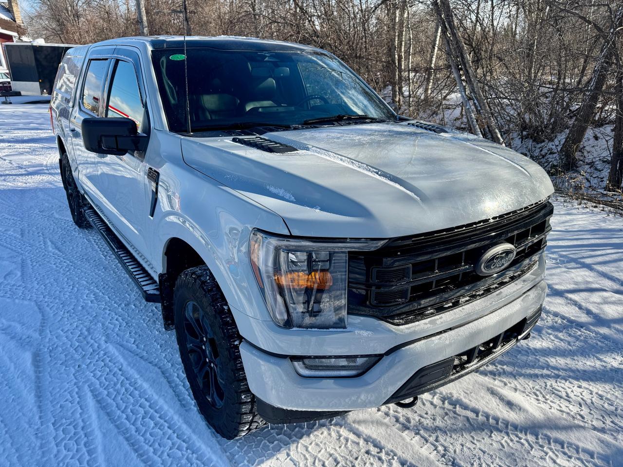 2023 Ford F-150 XLT Sport Package with Black Package 4WD w/ Cap - Photo #18