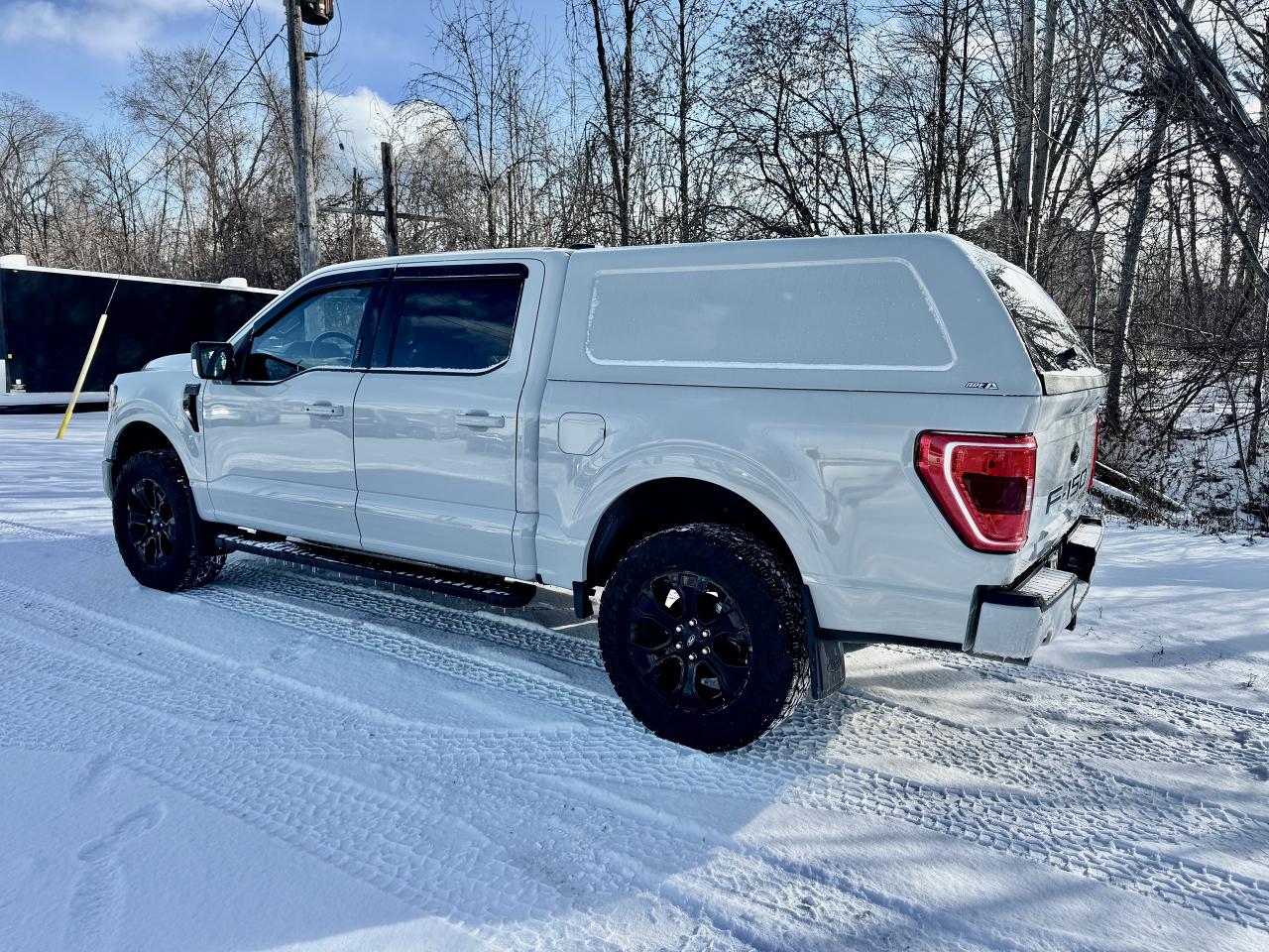 2023 Ford F-150 XLT Sport Package with Black Package 4WD w/ Cap - Photo #11