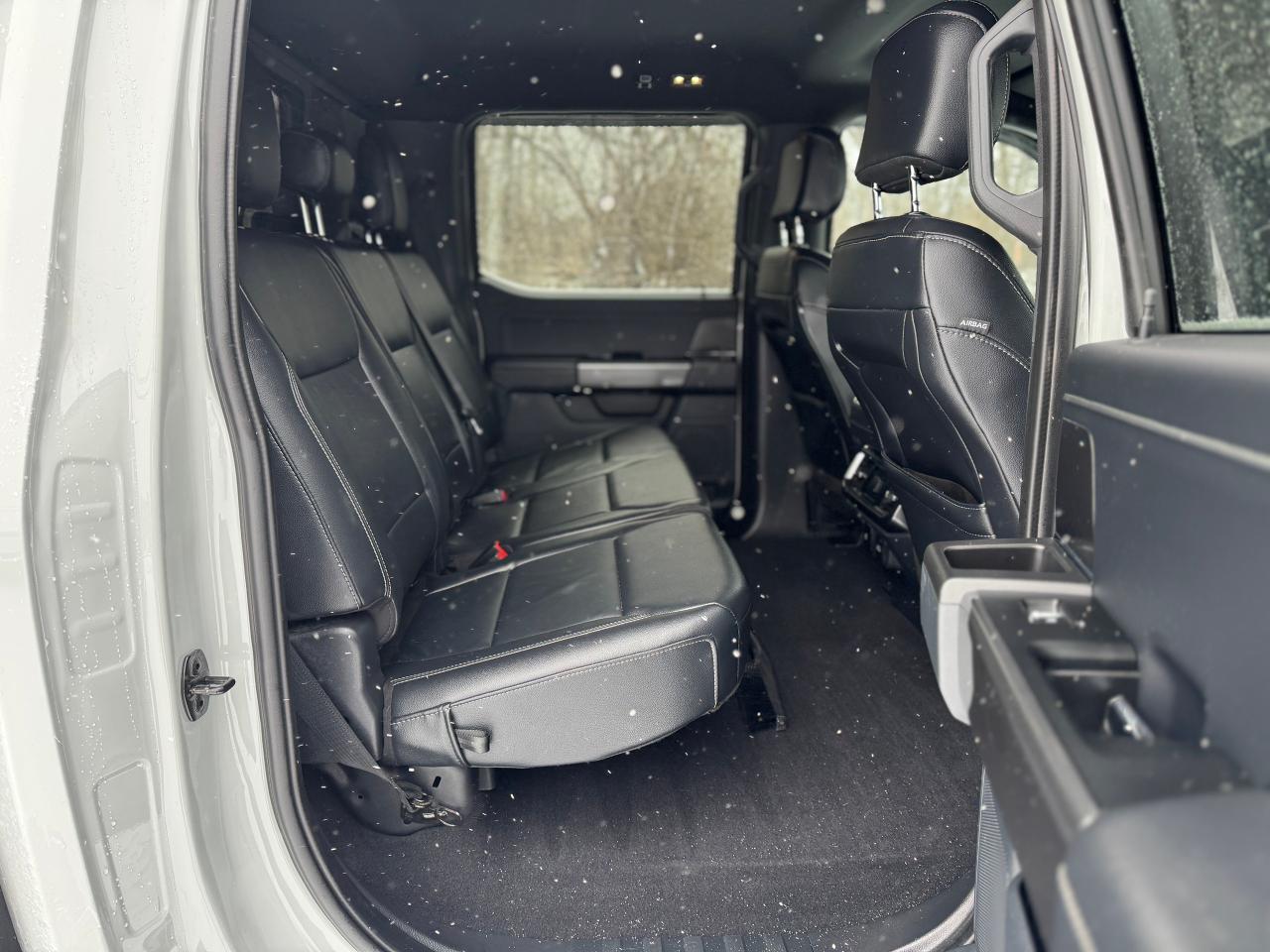 2023 Ford F-150 XLT Sport Package with Black Package 4WD w/ Cap - Photo #30