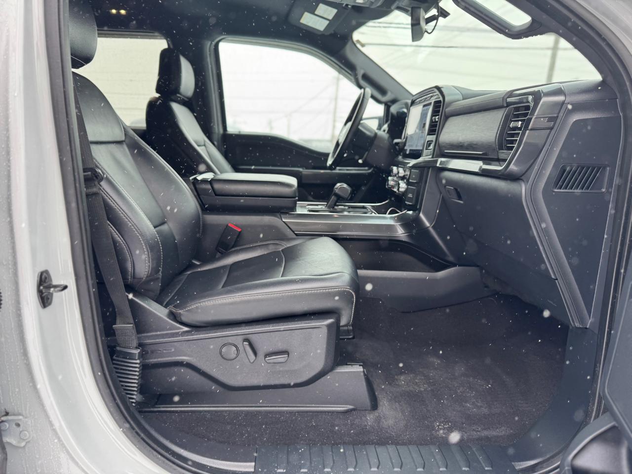 2023 Ford F-150 XLT Sport Package with Black Package 4WD w/ Cap - Photo #59