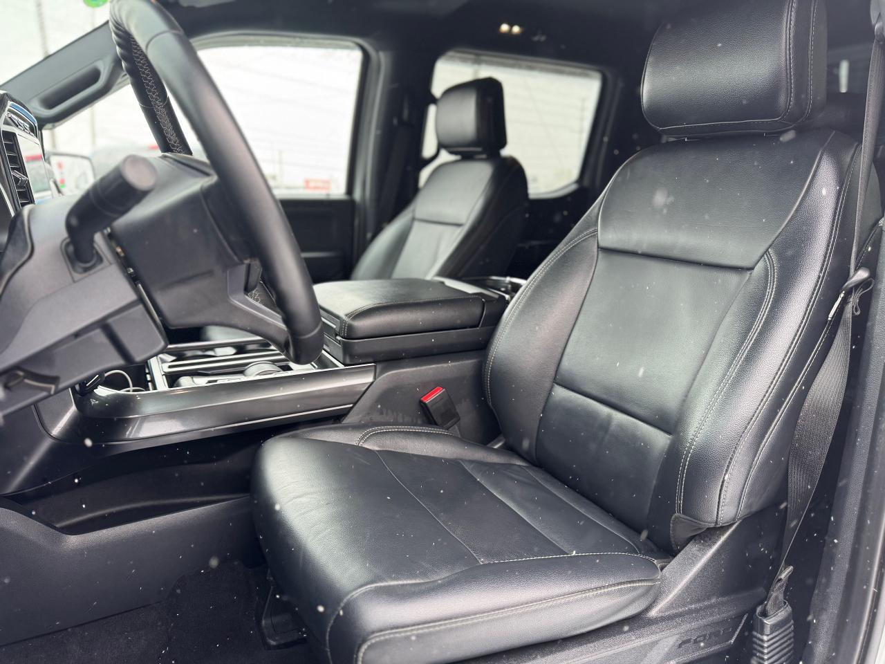 2023 Ford F-150 XLT Sport Package with Black Package 4WD w/ Cap - Photo #41