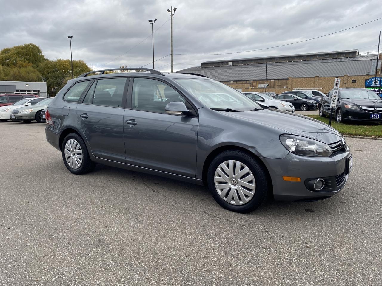 2014 Volkswagen Jetta SportWagen 2.0L TDI Photo3
