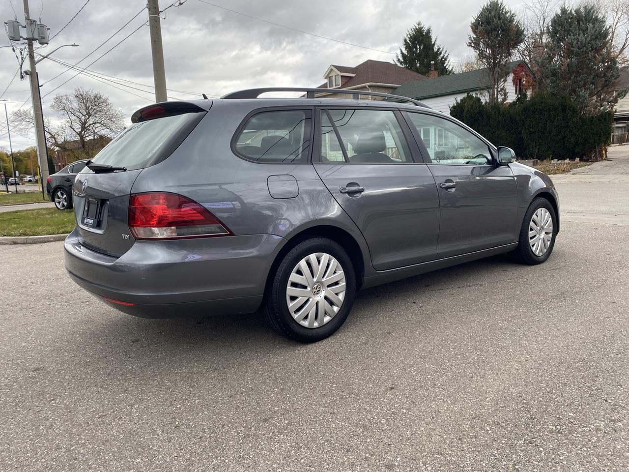 2014 Volkswagen Jetta SportWagen 2.0L TDI Photo