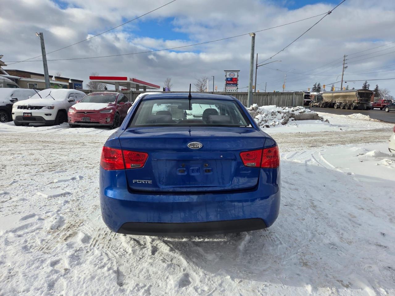 2011 Kia Forte LX, AUTO, WELL MAINTAINED, CERTIFIED Photo3