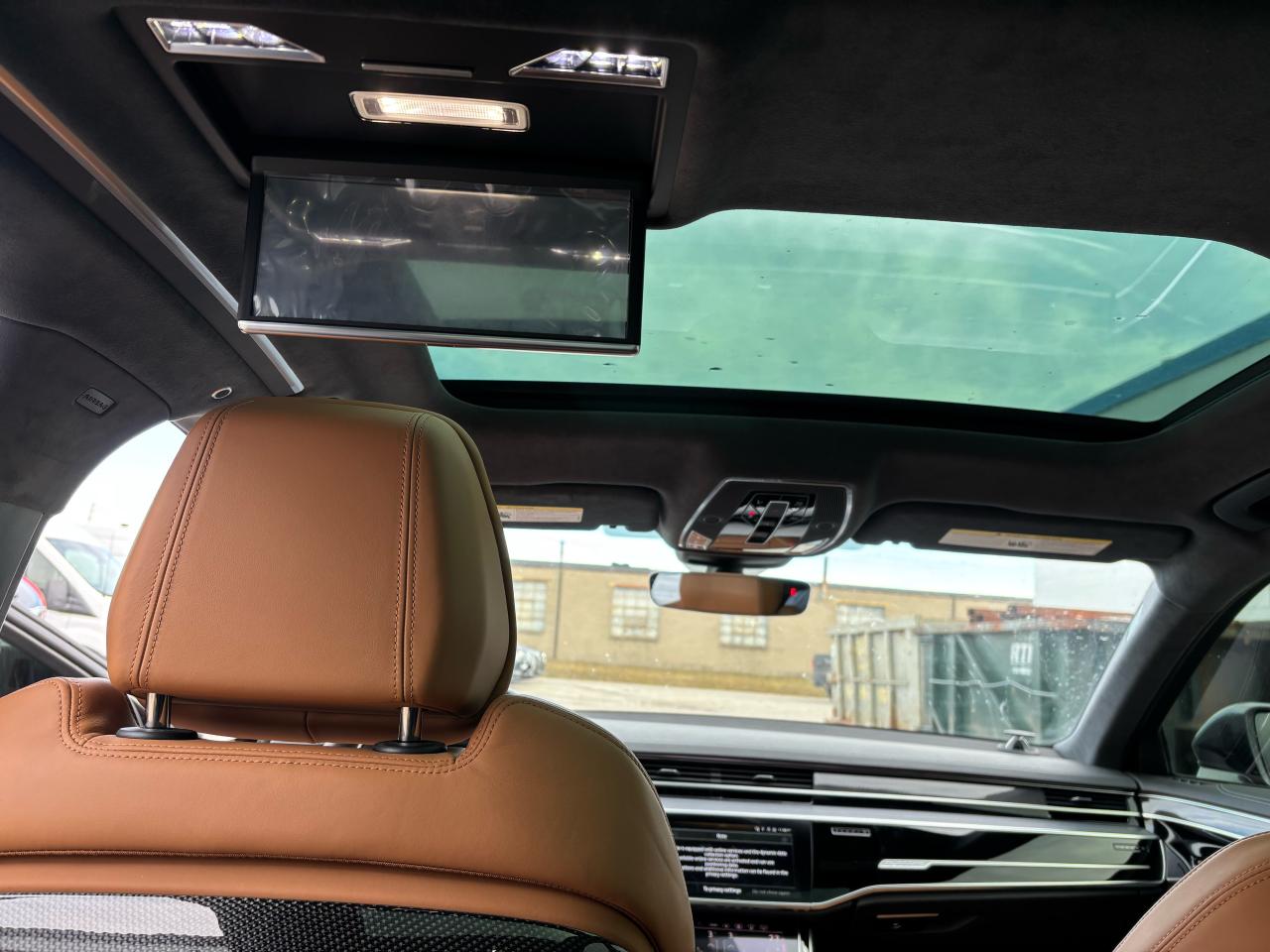 2023 Audi S8 S-LINE 4.0 TFSI QUATTRO - Photo #21