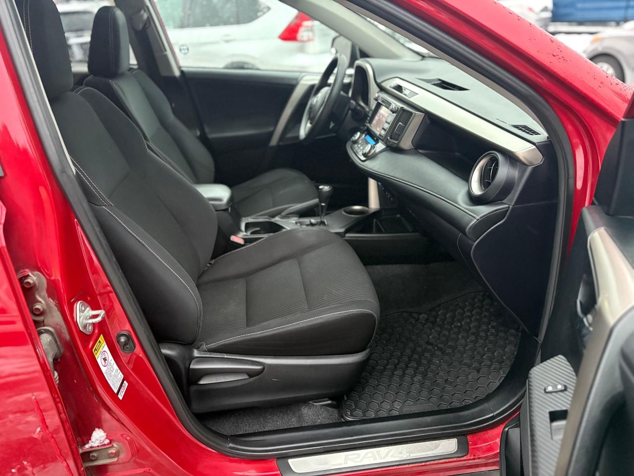 2015 Toyota RAV4  AWD XLE,AWD,NO ACCIDENT,ONE OWNER,SAFETY+WARRANTY INCL Photo