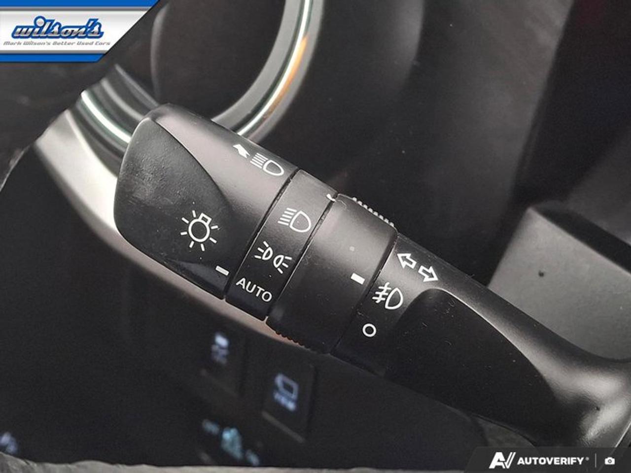 2022 Toyota Tacoma Nightshade Crew 4X4 | V6 | Leather | Sunroof | JBL | 360 Camera | BSM | Radar Cruise | and More ! Photo