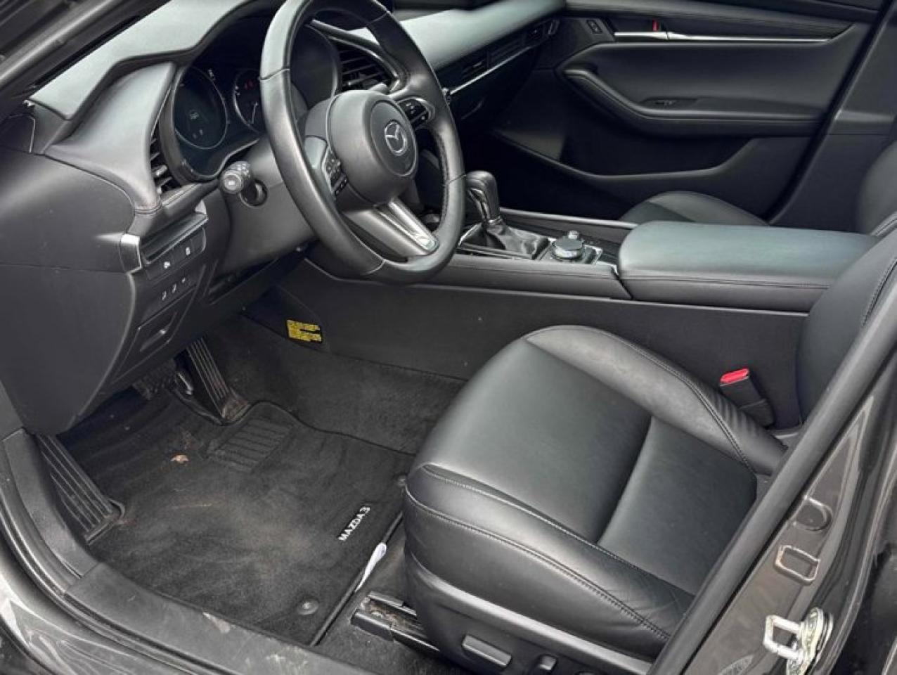 2024 Mazda MAZDA3 Sport GS AWD Hatch | Leather | Sunroof | Adaptive Cruise | Heated Wheel + Seats | CarPlay and More ! Photo