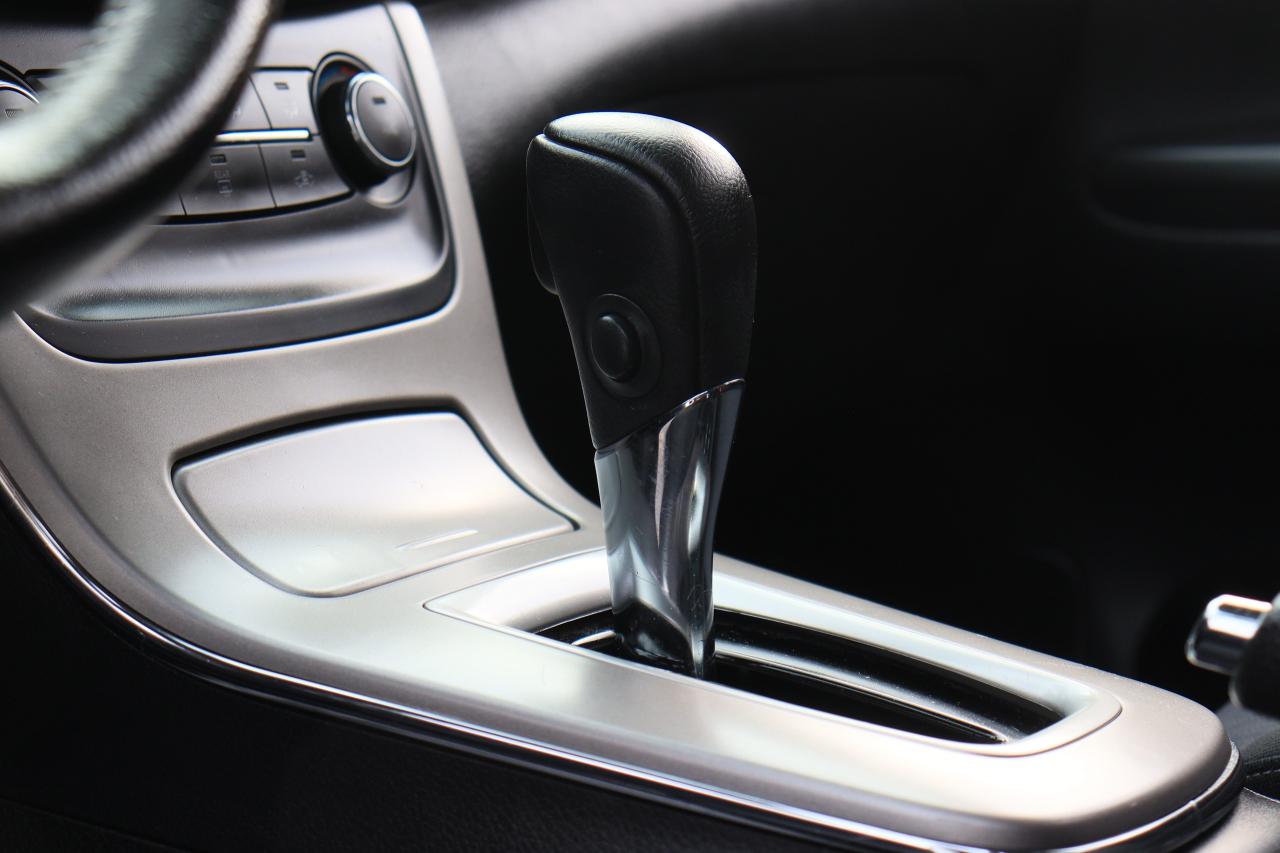 2015 Nissan Sentra SV | Auto | Cam | Bluetooth | Alloys | Clean CRFX Photo