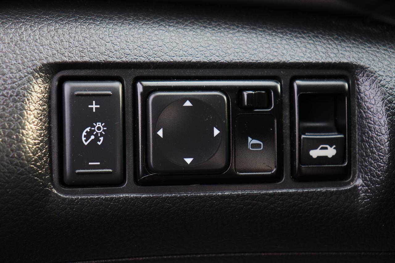 2015 Nissan Sentra SV | Auto | Cam | Bluetooth | Alloys | Clean CRFX Photo