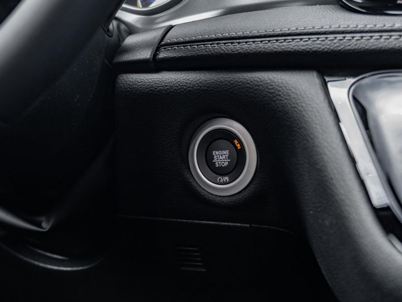 2026 Chrysler Pacifica Select Photo