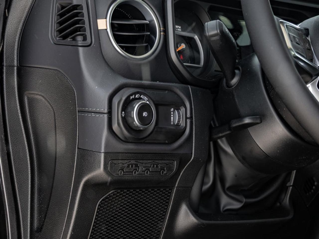 2026 Jeep Wrangler Sahara Photo