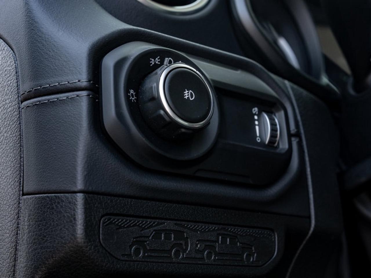 2026 Jeep Wrangler Sahara Photo