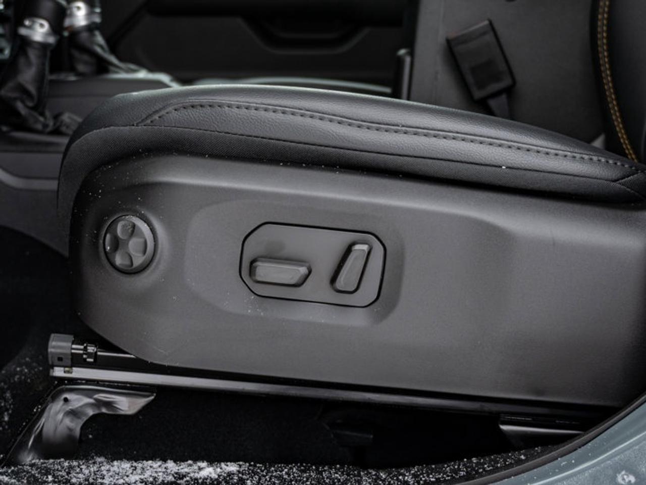 2026 Jeep Wrangler Sahara Photo