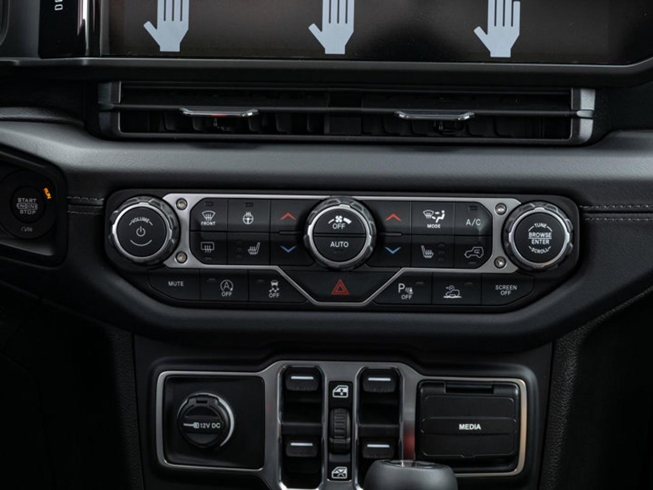 2026 Jeep Wrangler Sahara Photo