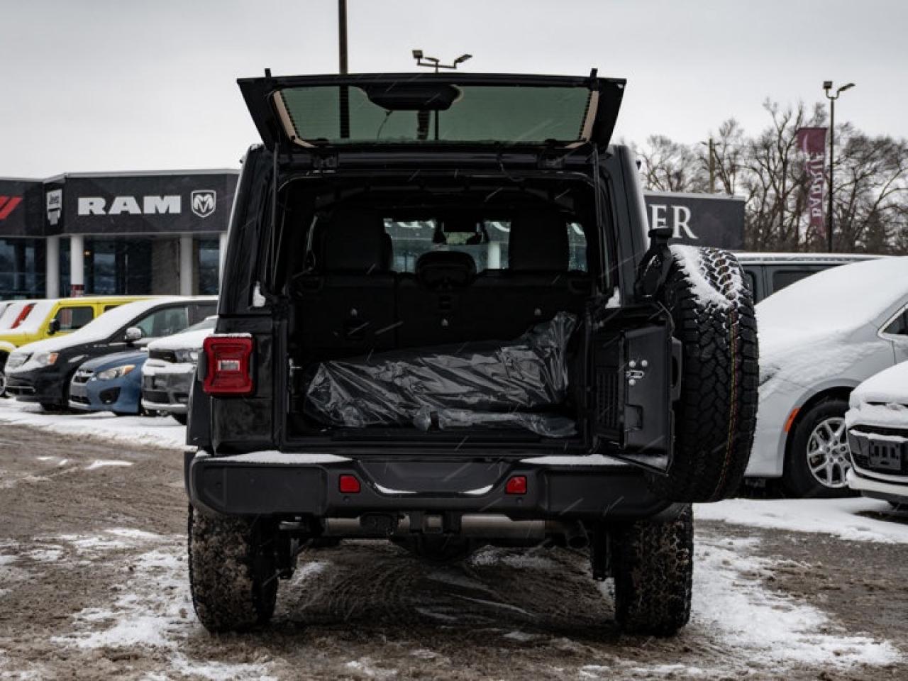 2026 Jeep Wrangler Sahara Photo