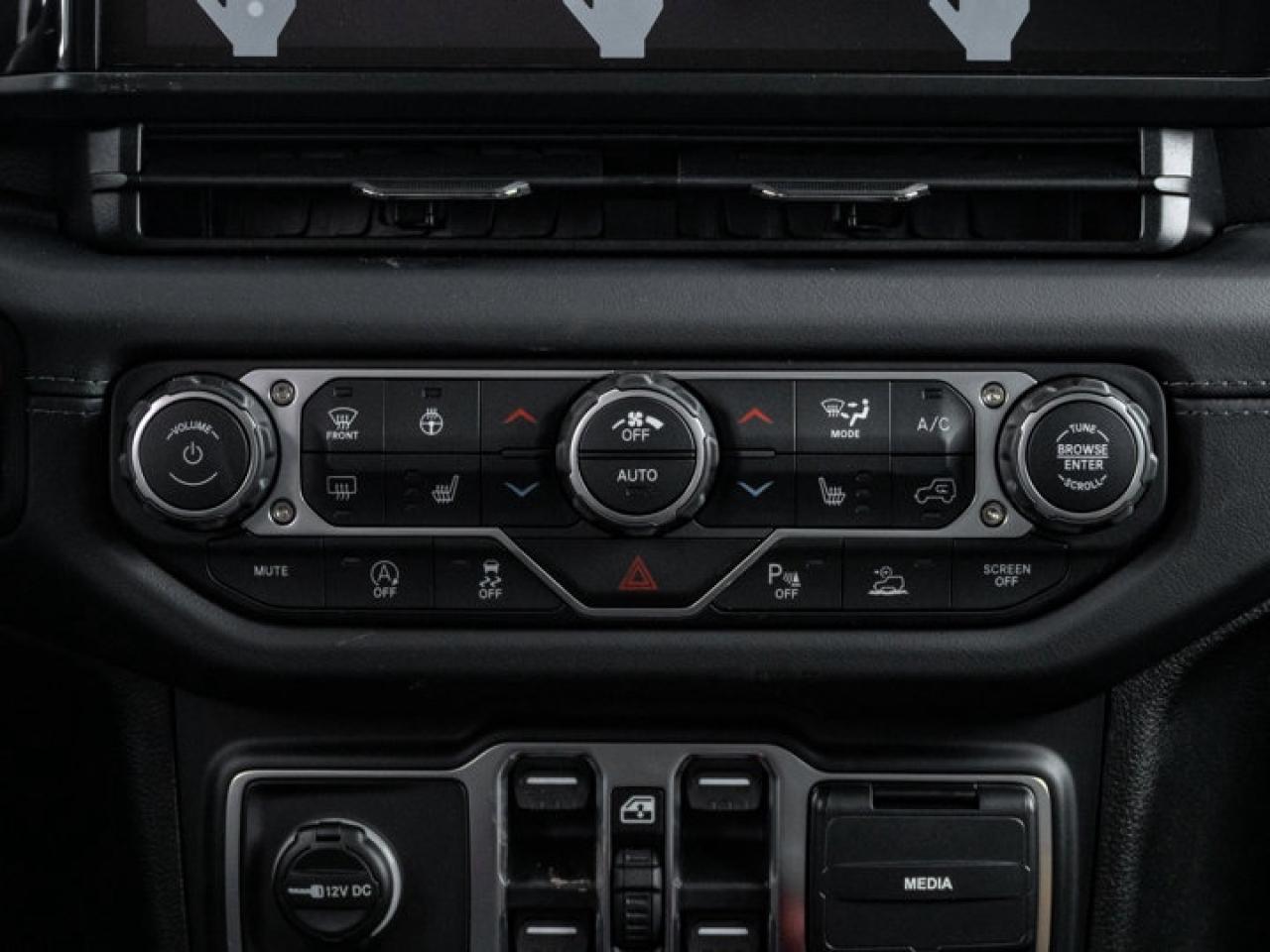 2026 Jeep Wrangler Sahara Photo