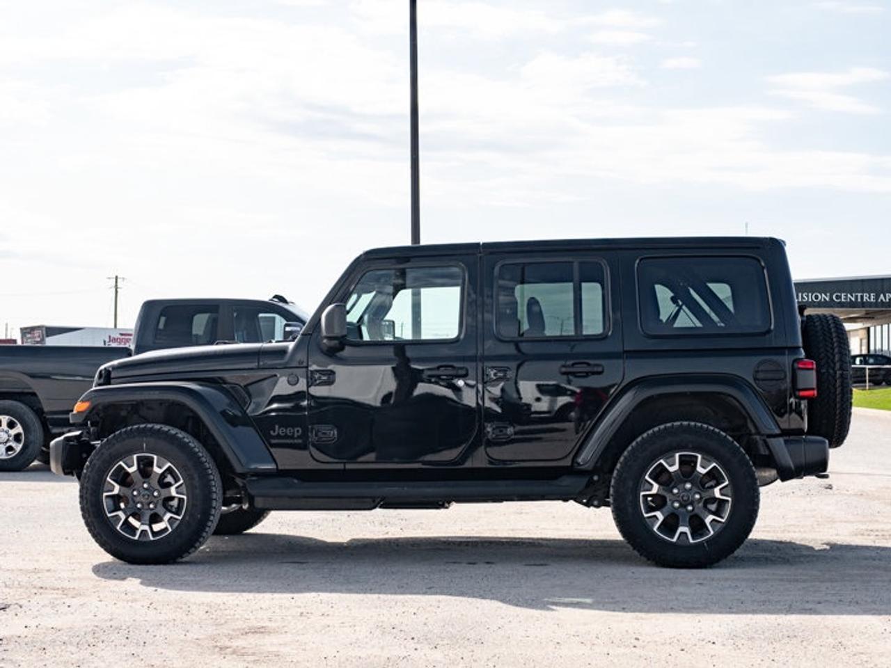 2026 Jeep Wrangler Sahara Photo