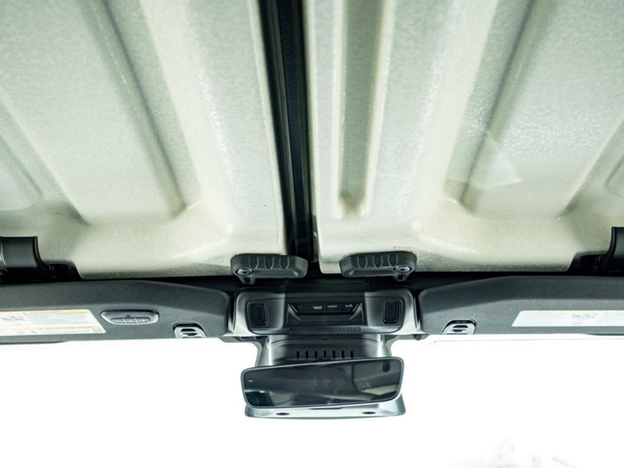 2026 Jeep Wrangler Sahara Photo