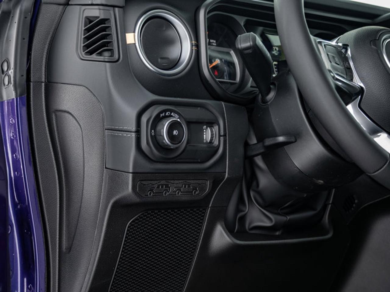 2026 Jeep Wrangler Sahara Photo