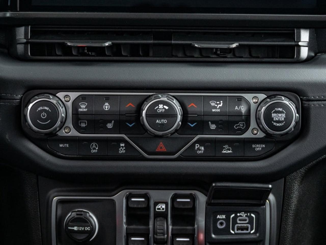 2026 Jeep Wrangler Sahara Photo