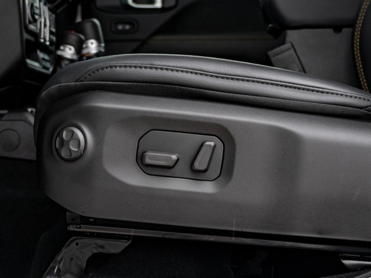 2026 Jeep Wrangler Sahara Photo