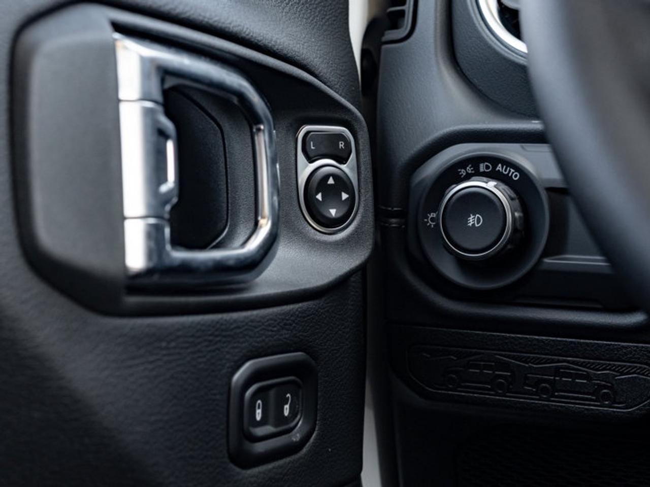 2026 Jeep Wrangler Sahara Photo