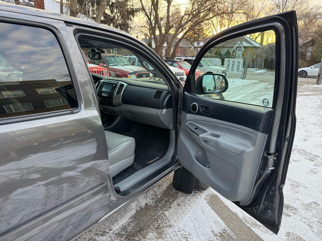 2015 Toyota Tacoma TRD SPORT - 4X4 - Photo #15