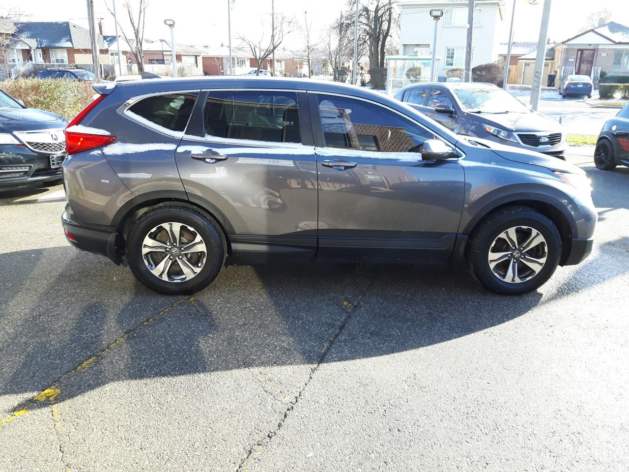2018 Honda CR-V LX Photo4