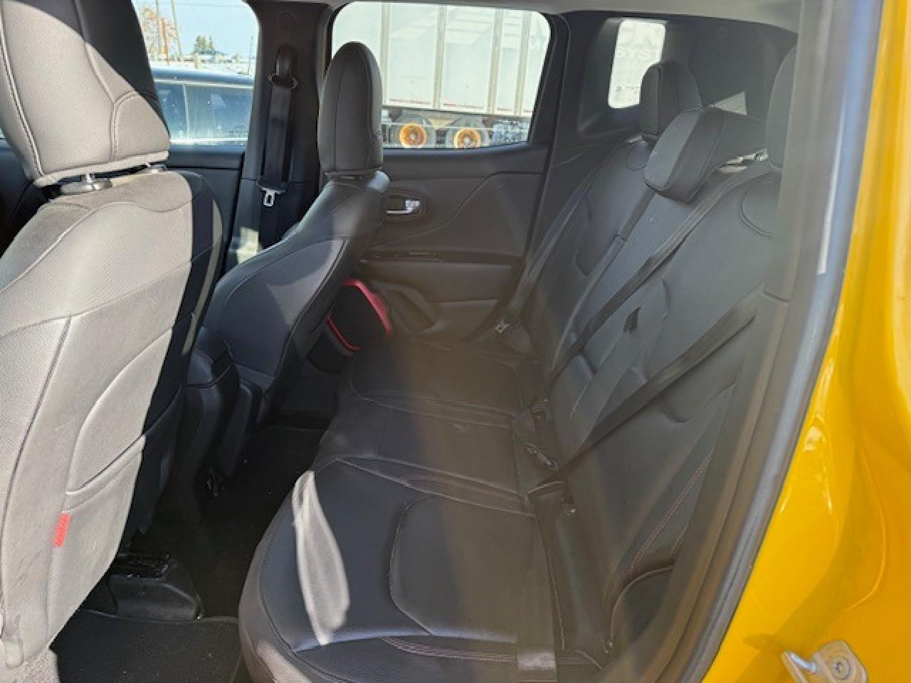 2015 Jeep Renegade 4WD 4dr Trailhawk Photo