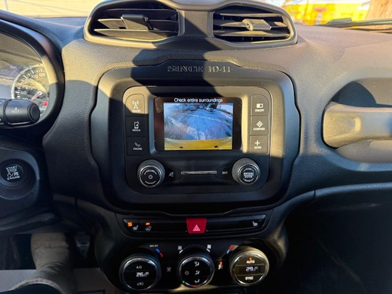 2015 Jeep Renegade 4WD 4dr Trailhawk Photo