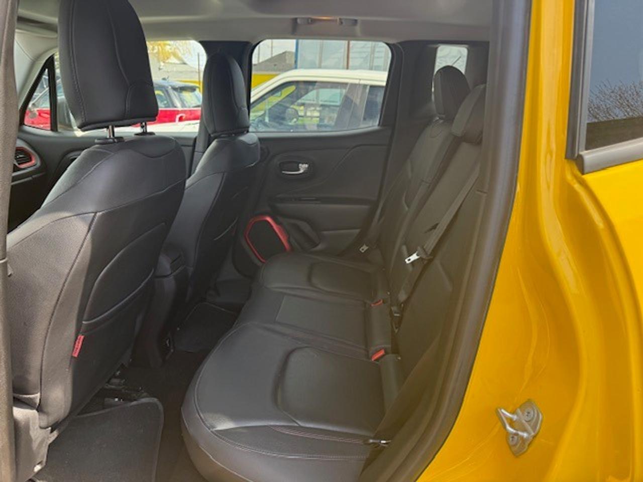 2015 Jeep Renegade 4WD 4dr Trailhawk Photo